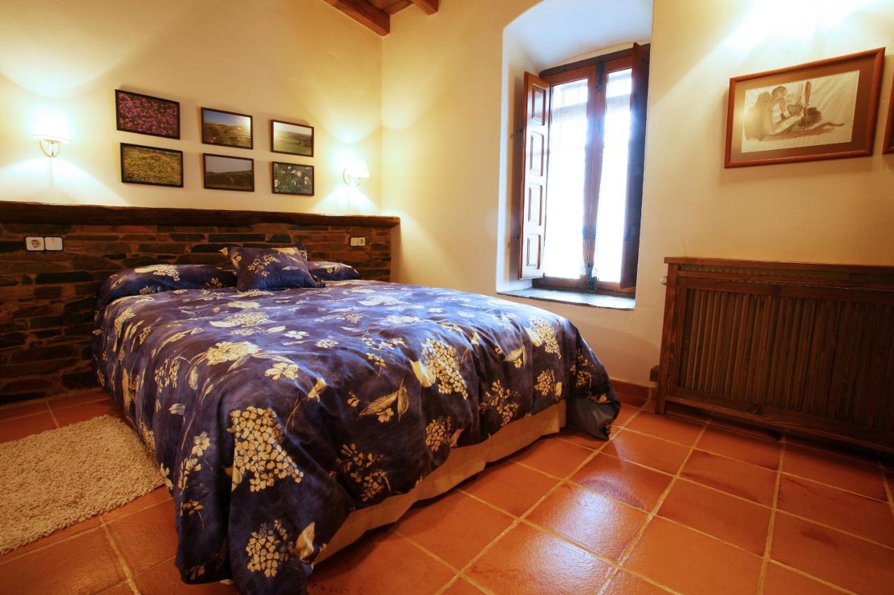 Palacio Viejo De Las Corchuelas Torrejón el Rubio Zewnętrze zdjęcie